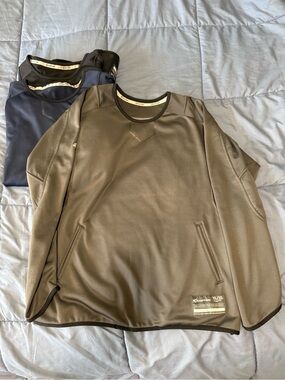 Easton Winter Cage Jacket/Crewneck Pullover in Gray, Navy, Black Bundle